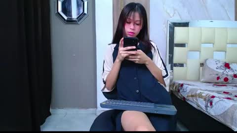 Snapshot of emma_willians_ chatting on October 11, 2025, 8:29 pm EMMA online show from October 11, 2025, 8:29 pm