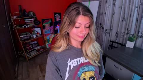 Snapshot of emmaa_hostt chatting on February 14, 2025, 1:23 am Ema .l. online show from February 14, 2025, 1:23 am