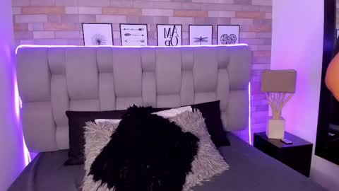 Snapshot of emmabecket2 chatting on January 16, 2026, 4:27 am emma becket online show from January 16, 2026, 4:27 am