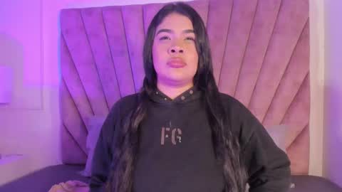 Snapshot of emmabecket2 chatting on February 3, 2026, 3:15 am emma becket online show from February 3, 2026, 3:15 am