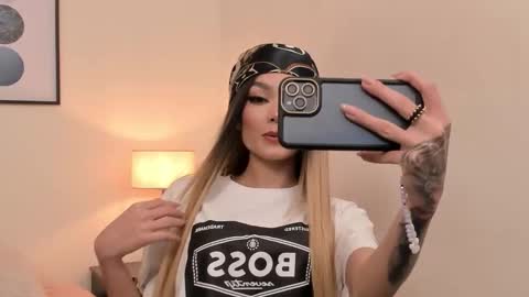 Emma  online show from February 11, 2026, 10:26 pm