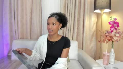 Snapshot of emmaclarckk chatting on May 26, 2026, 5:20 pm Emma Clarck online show from May 26, 2026, 5:20 pm