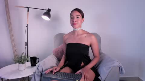 Emma Coel online show from December 5, 2024, 9:39 pm