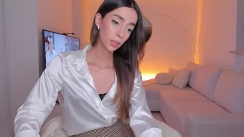 Snapshot of emmacorrea chatting on October 25, 2025, 12:29 am Emma voger online show from October 25, 2025, 12:29 am