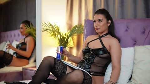  Emma  online show from September 21, 2025, 6:53 pm