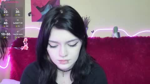 Emma online show from December 5, 2025, 3:52 pm