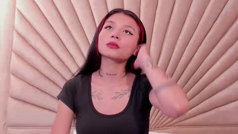           online show from October 15, 2025, 11:54 am