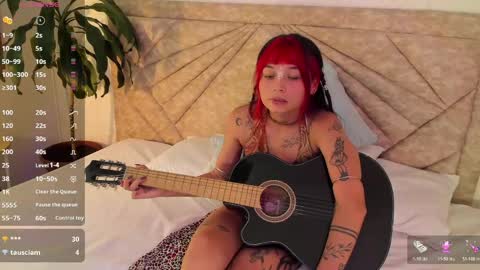 Snapshot of emmaduff_ chatting on April 30, 2026, 8:57 pm online show from April 30, 2026, 8:57 pm