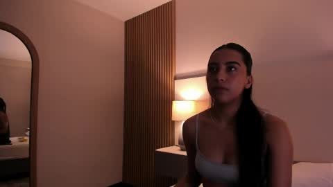 Snapshot of emmaespencer chatting on April 29, 2026, 11:14 am emmaespencer online show from April 29, 2026, 11:14 am