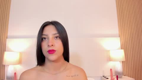 Snapshot of emmaespencer chatting on May 25, 2026, 11:27 am emmaespencer online show from May 25, 2026, 11:27 am