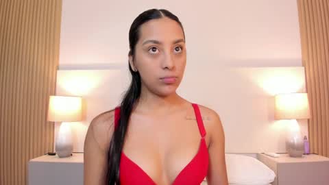 Snapshot of emmaespencer chatting on June 2, 2026, 11:12 am emmaespencer online show from June 2, 2026, 11:12 am