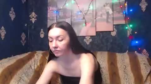 EmmaGoldX online show from March 5, 2025, 1:39 pm
