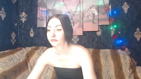 EmmaGoldX online show from March 6, 2025, 6:41 am