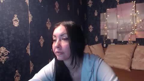 EmmaGoldX online show from November 20, 2025, 7:52 am