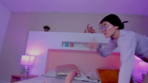 Emma online show from March 6, 2025, 3:35 am