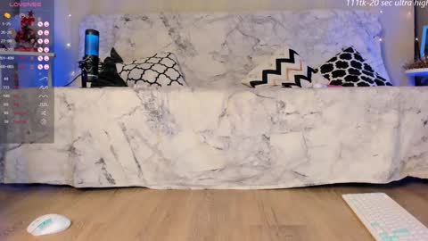 emmahotvibe online show from December 20, 2024, 1:03 am