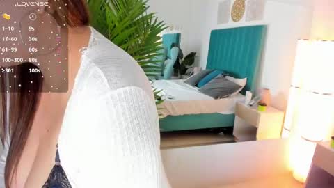 emmajewel_ online show from January 19, 2025, 4:01 am