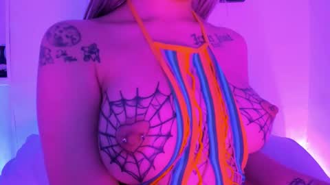 emmajohanson online show from February 21, 2026, 7:04 pm