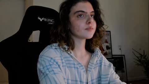 Snapshot of emmamon chatting on December 25, 2024, 2:02 pm Emma online show from December 25, 2024, 2:02 pm