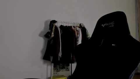 Snapshot of emmamon chatting on February 12, 2025, 7:45 pm Emma online show from February 12, 2025, 7:45 pm