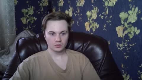 emmanuel_manny online show from November 12, 2025, 10:37 am