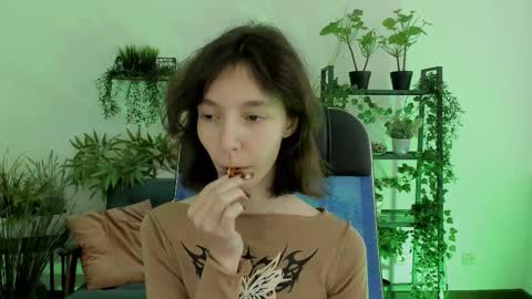 emmanuellbrown online show from December 16, 2025, 10:09 am