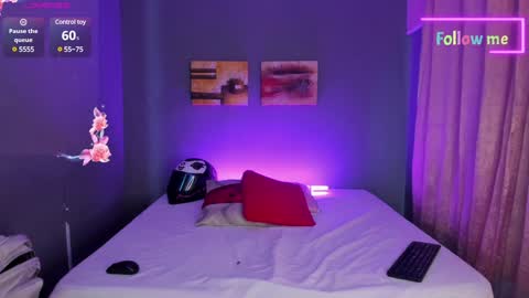 Emma online show from December 19, 2024, 5:29 pm