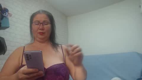 emmasquirt69 online show from December 17, 2025, 10:05 pm