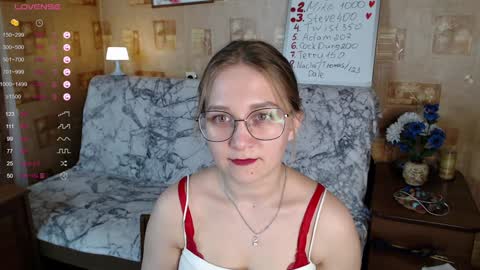 Mia online show from December 7, 2024, 1:40 pm