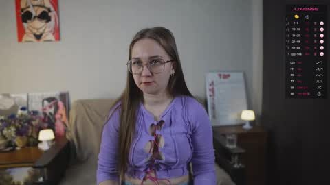 Mia online show from November 22, 2025, 1:54 pm