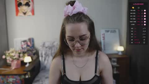 Mia online show from February 28, 2026, 1:45 pm