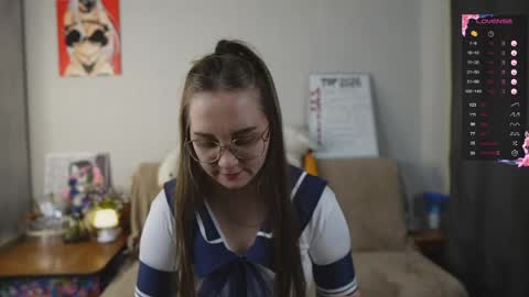 Mia online show from April 30, 2026, 7:53 pm