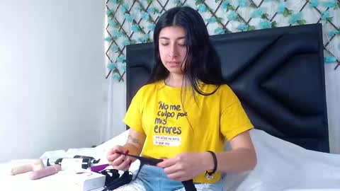  Emma  online show from December 2, 2025, 3:51 pm