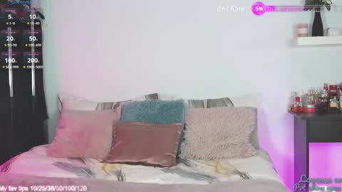 Snapshot of emmawright02 chatting on February 18, 2025, 6:15 am Emma online show from February 18, 2025, 6:15 am