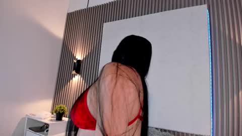 emmazc_ online show from January 8, 2026, 8:33 pm