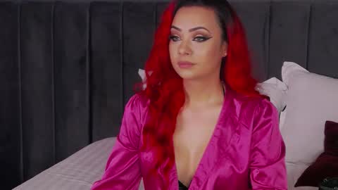 Snapshot of emmelyn_ chatting on November 3, 2025, 5:09 am Emm online show from November 3, 2025, 5:09 am