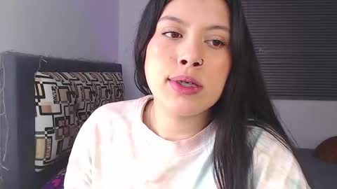 Snapshot of emmi_0 chatting on October 3, 2025, 12:18 am Emily Independent model online show from October 3, 2025, 12:18 am