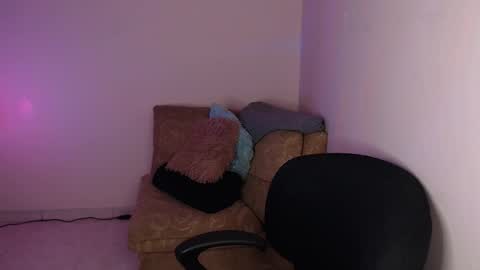 Emily  Independent model online show from February 10, 2026, 4:38 am