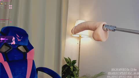 Emmi online show from March 12, 2025, 3:35 am