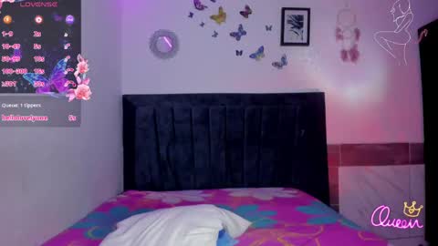Snapshot of emmie_bunny chatting on May 18, 2026, 4:07 am Emmie online show from May 18, 2026, 4:07 am