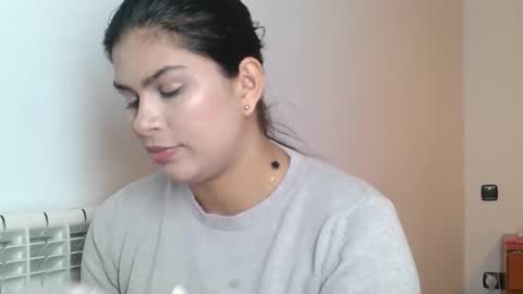 emmie online show from September 30, 2025, 8:08 am