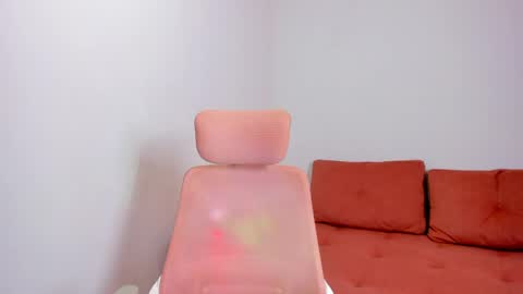 Emmi online show from March 21, 2026, 11:52 pm