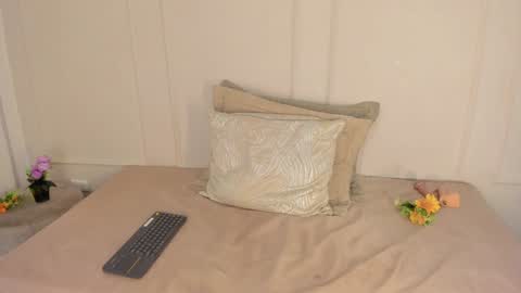 Emmiily online show from January 9, 2025, 10:41 pm