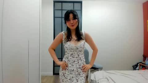 Snapshot of emmilee_ chatting on June 1, 2026, 1:02 pm Emilia online show from June 1, 2026, 1:02 pm