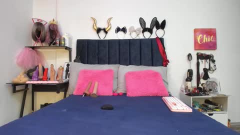          online show from March 10, 2026, 12:21 pm