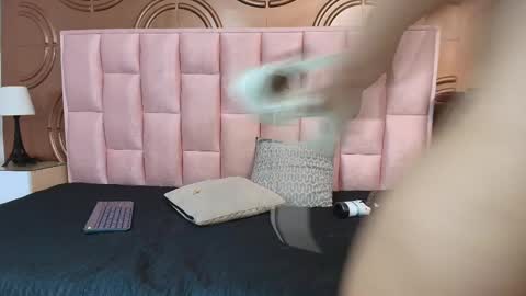 Emmily keller online show from March 31, 2026, 1:22 pm