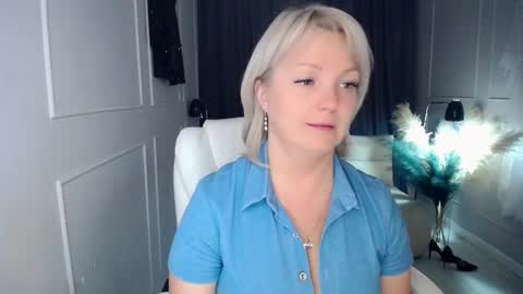 emmmam online show from September 30, 2025, 7:52 pm