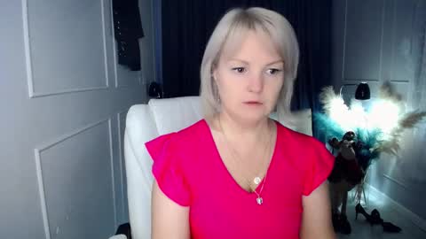 emmmam online show from December 16, 2025, 10:09 am