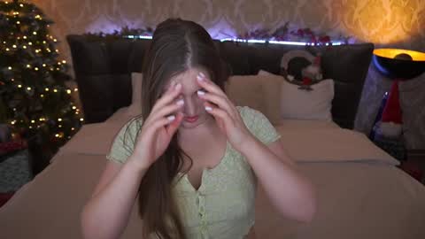 Snapshot of emmycharm chatting on December 25, 2024, 6:52 am E M M Y online show from December 25, 2024, 6:52 am