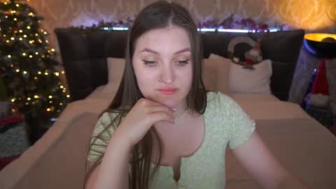 Snapshot of emmycharm chatting on December 25, 2024, 9:56 am E M M Y online show from December 25, 2024, 9:56 am